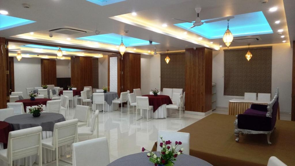 Alankrita Suites & Party Halls Meerut Εξωτερικό φωτογραφία