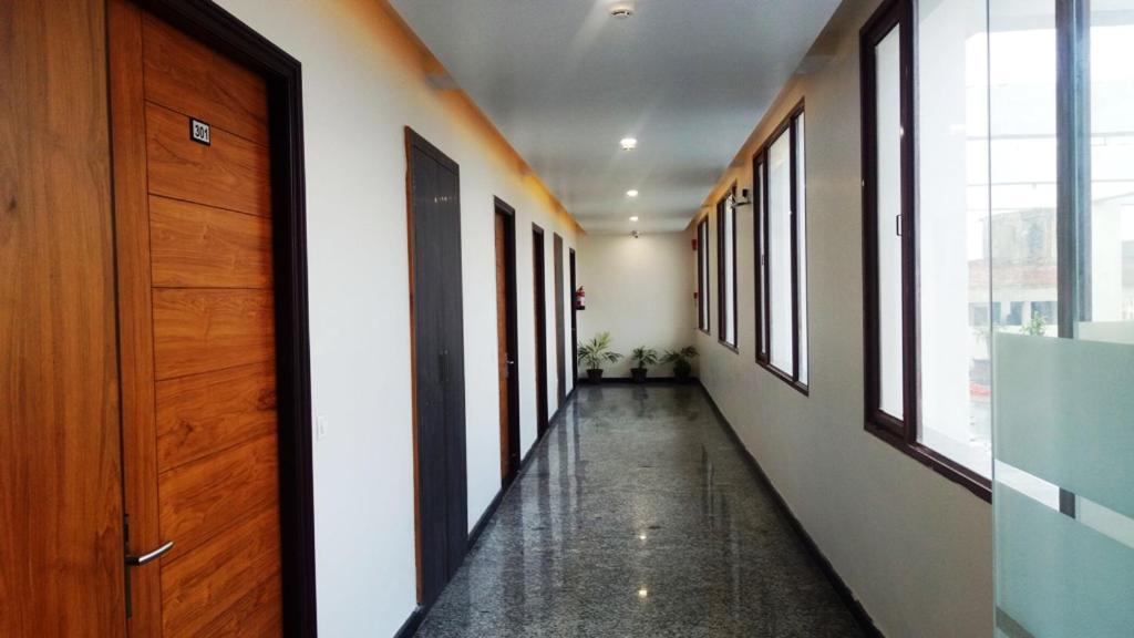 Alankrita Suites & Party Halls Meerut Εξωτερικό φωτογραφία