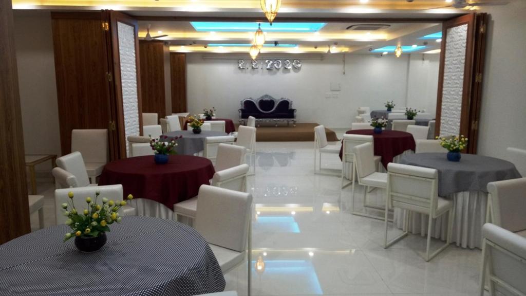 Alankrita Suites & Party Halls Meerut Εξωτερικό φωτογραφία