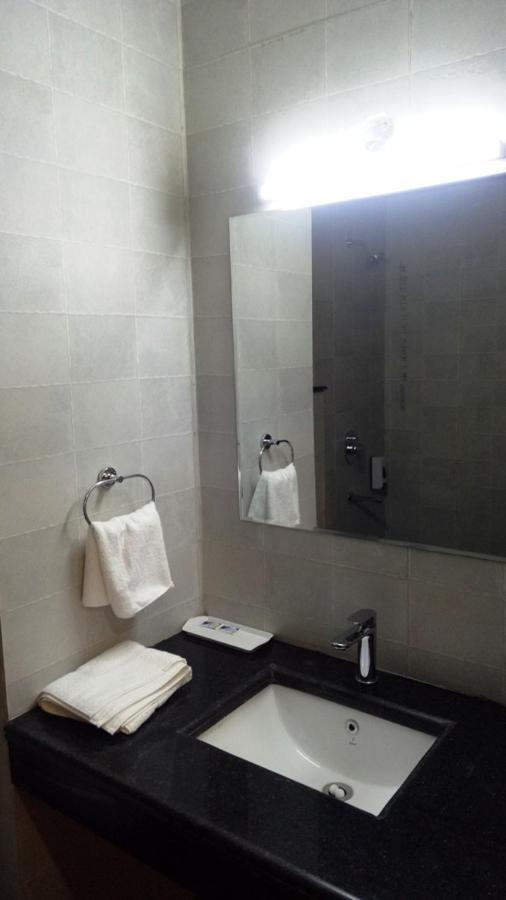 Alankrita Suites & Party Halls Meerut Εξωτερικό φωτογραφία